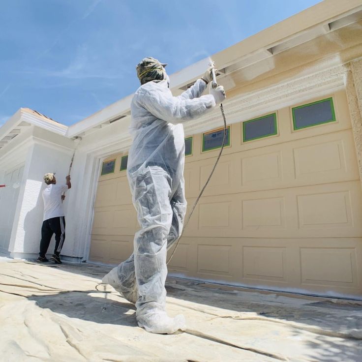 Painting professional at work in Southwest Florida